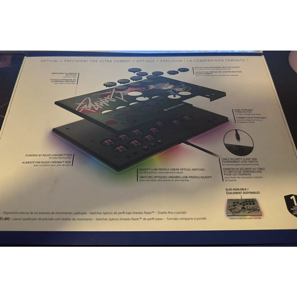 Razer KITSUNE Cammy Edition All-Button Arcade Controller RZ06-05020300-R3U1 - Picture 2 of 6